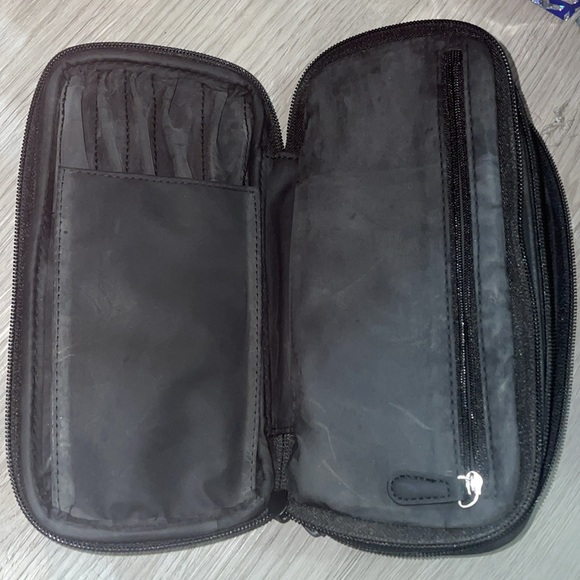 Dior Black Cosmetic Bag - Picture 2 of 7